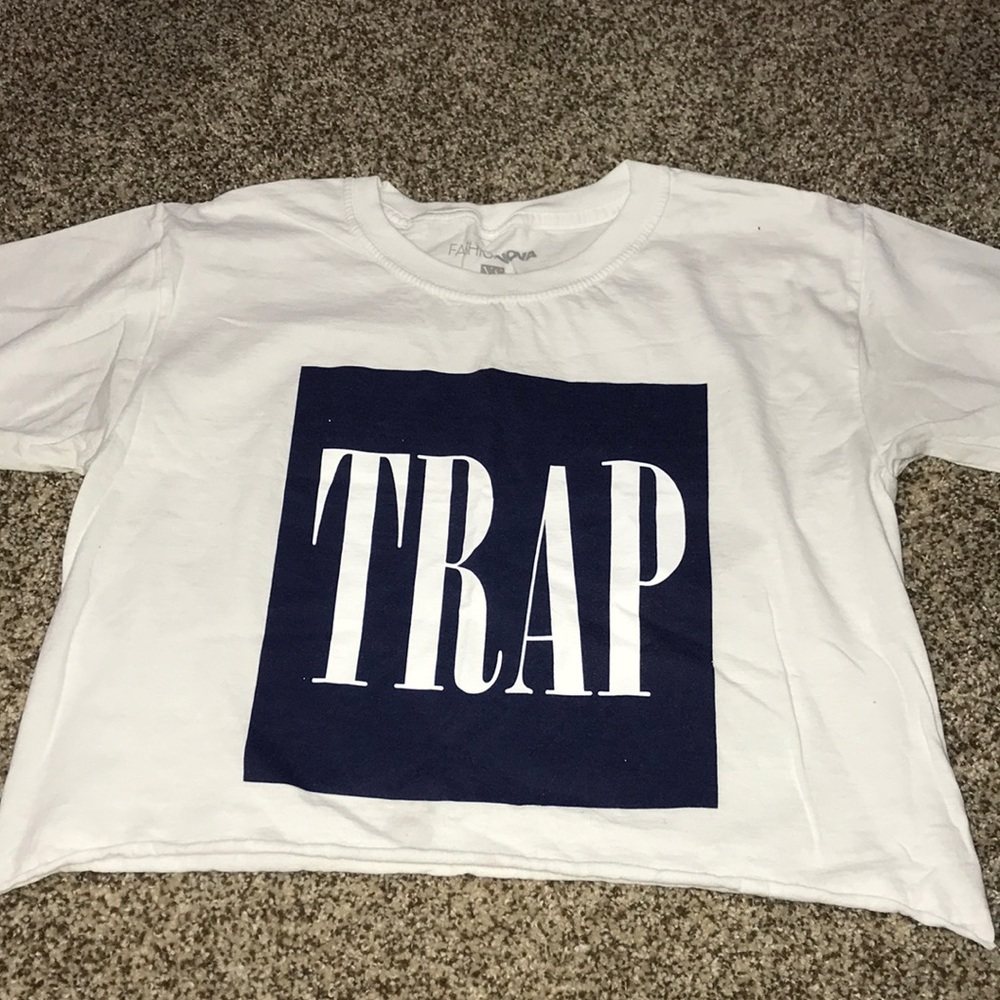 Trap crop top